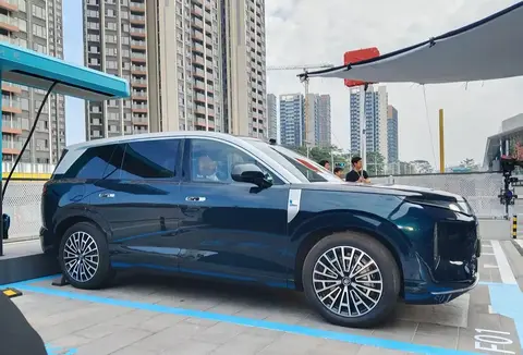 比亚迪新大唐实车亮相！尺寸霸气，4.9秒破百，这回技术全用上了