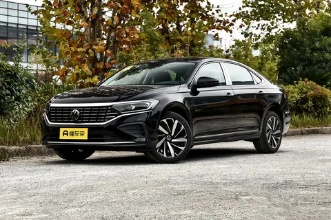 帕萨特2026款：330TSI版比300TSI版多啥配置？